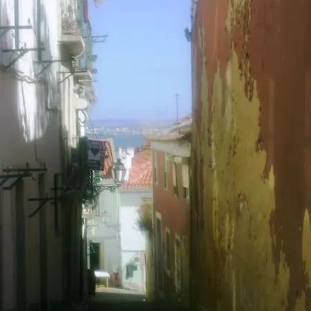 Sweet Alfama Апартаменты *